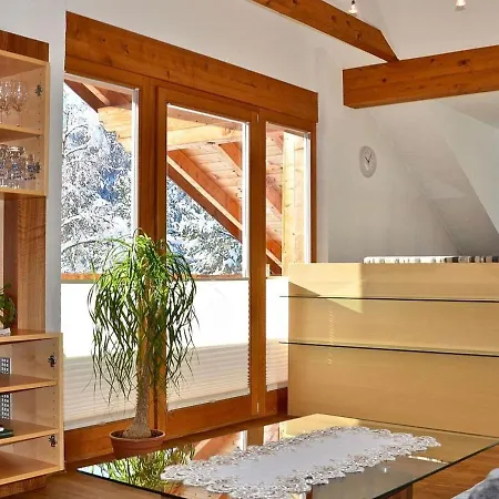 公寓 Hilltop In With Garden *